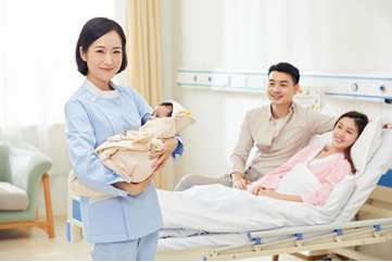 双胞胎请婴幼儿教育嫂的话要加钱吗